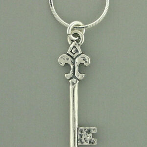 Unique Sterling Silver Key Necklace HY N01976