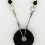 Black Surrounding Necklace