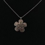 Flower's Talk Necklace