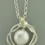 Flowing Pearls Necklace