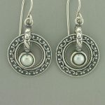 Derbi White Earrings